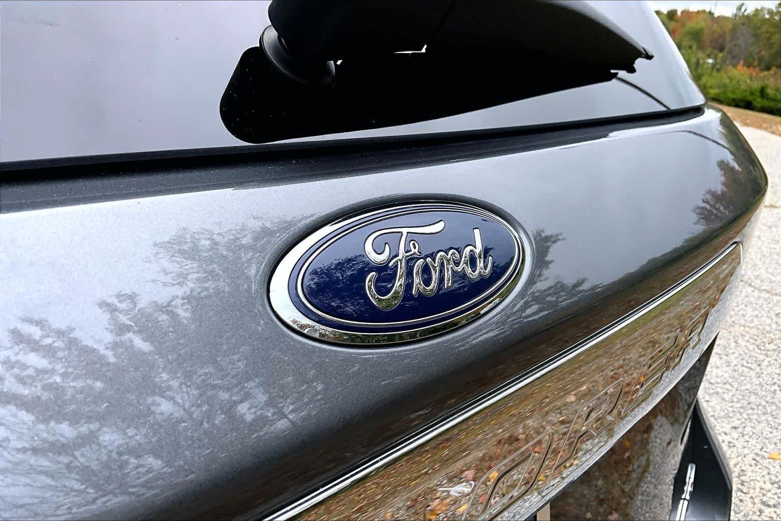 Certified Used 2023 Carbonized Gray Metallic Ford XLT image 33