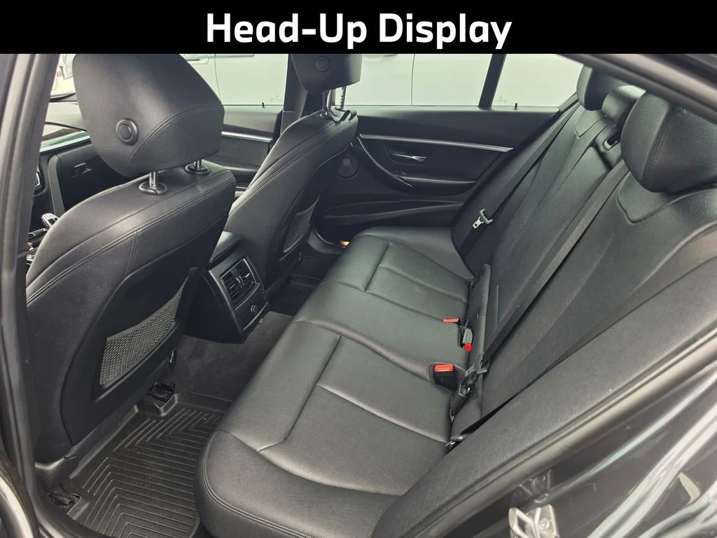 Used 2018 Gray BMW 340i xDrive image 8