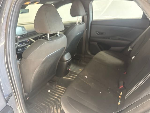 Used 2025 Gray Hyundai SEL Sport image 17