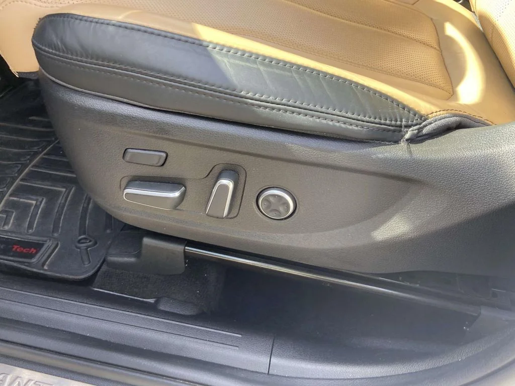 Used 2022 WHITE Hyundai Calligraphy image 13