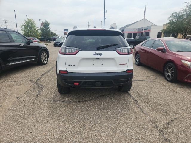 Used 2021 White Jeep Trailhawk image 2