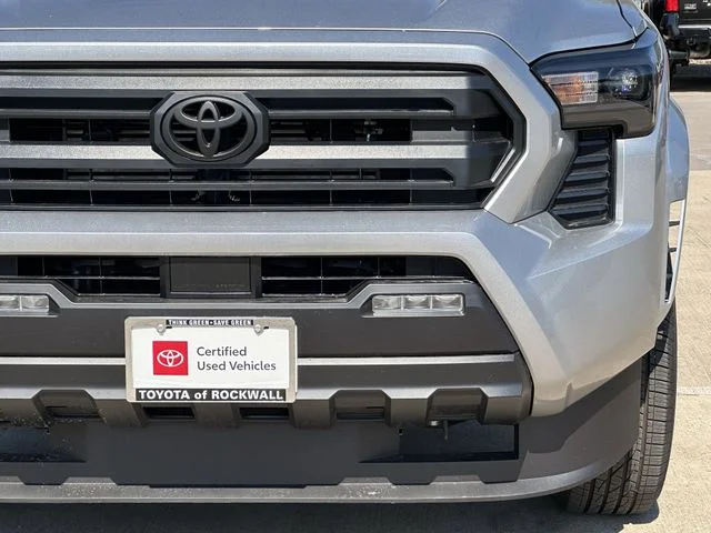 2025 Toyota Tacoma SR5 - Photo 7