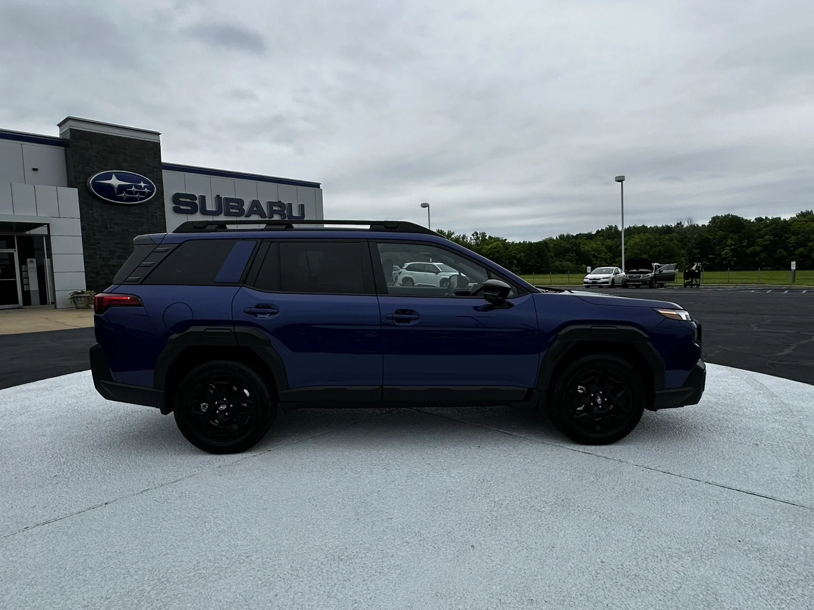 New 2026 SAPPHIRE BLUE PEARL Subaru Limited image 8