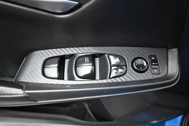 Used 2020 Blue Nissan SV image 19