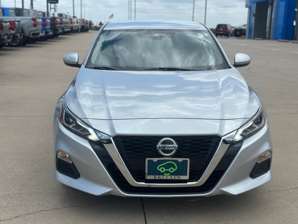 Used 2022 Silver Nissan 2.5 SV image 10