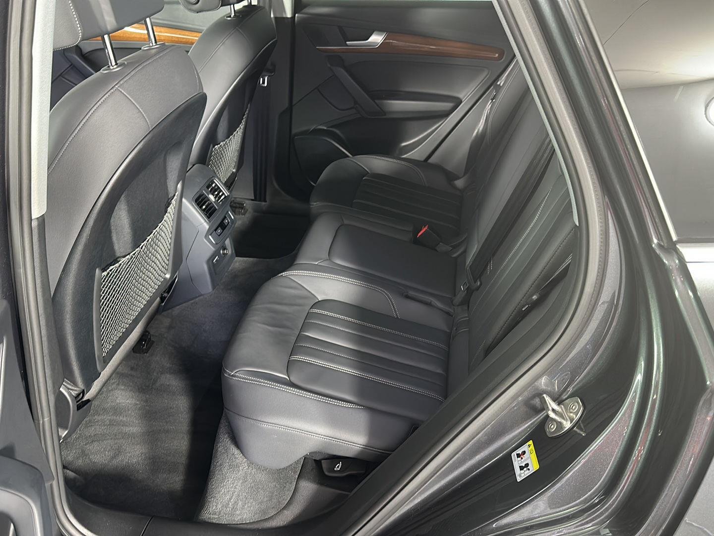 Used 2023 Daytona Gray Pearl Effect Audi S line Premium image 17