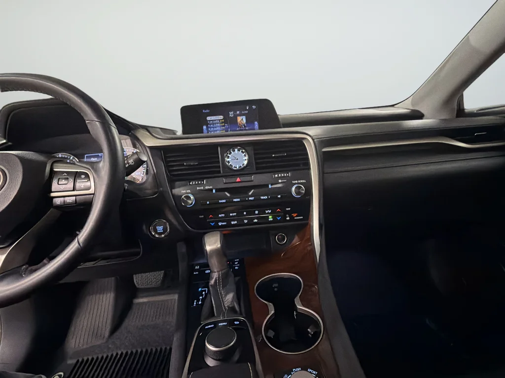 Used 2017 White Lexus 350 image 19