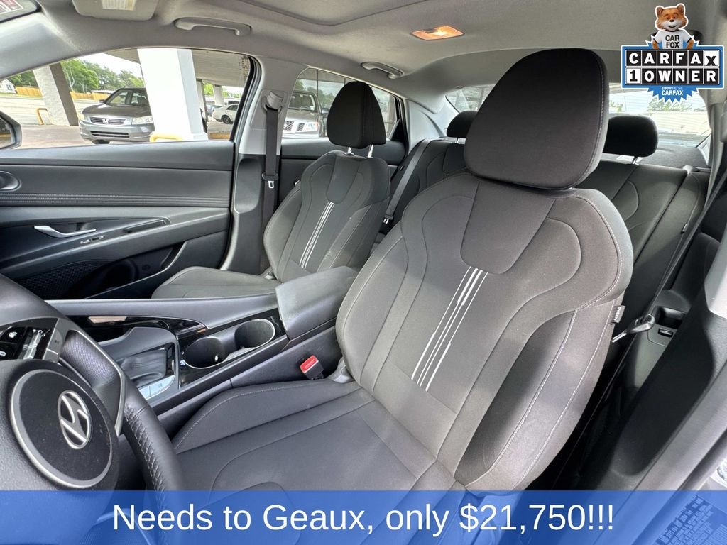 Used 2025 Gray Hyundai SEL Convenience image 52
