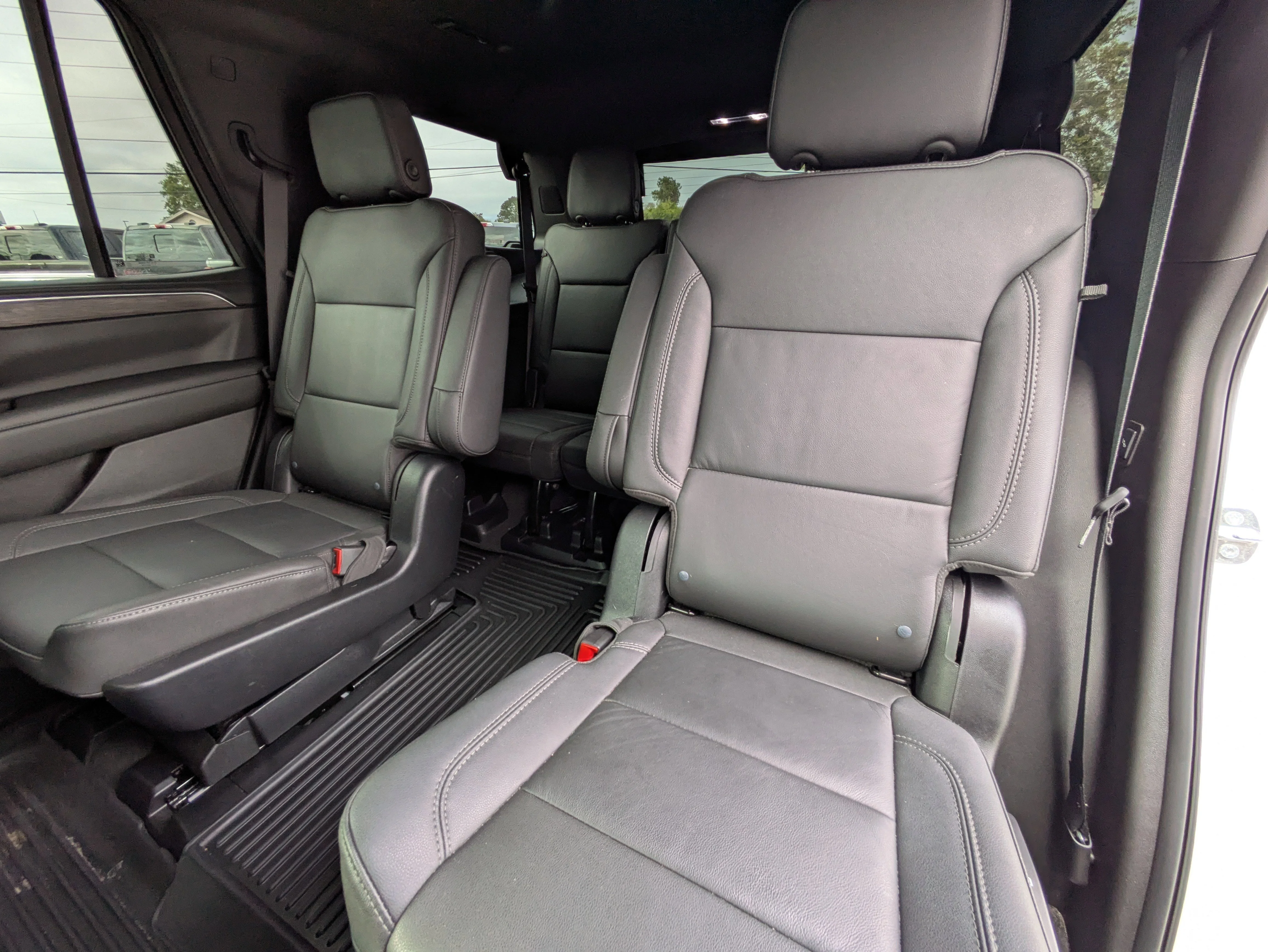 Used 2024 Summit White Chevrolet Z71 w/Luxury Pkg, Leather Quad Buckets, Panoramic Moonroof, & 3rd Row Seat image 16