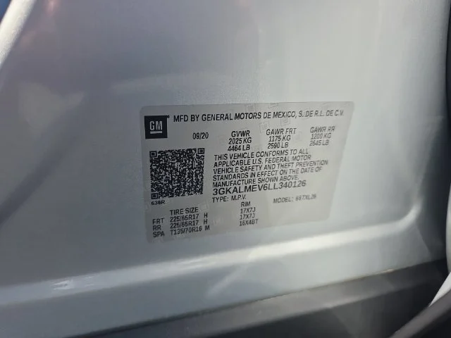 Used 2020 Silver GMC SLE image 35
