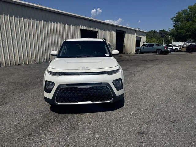 Used 2022 White Kia LX image 2