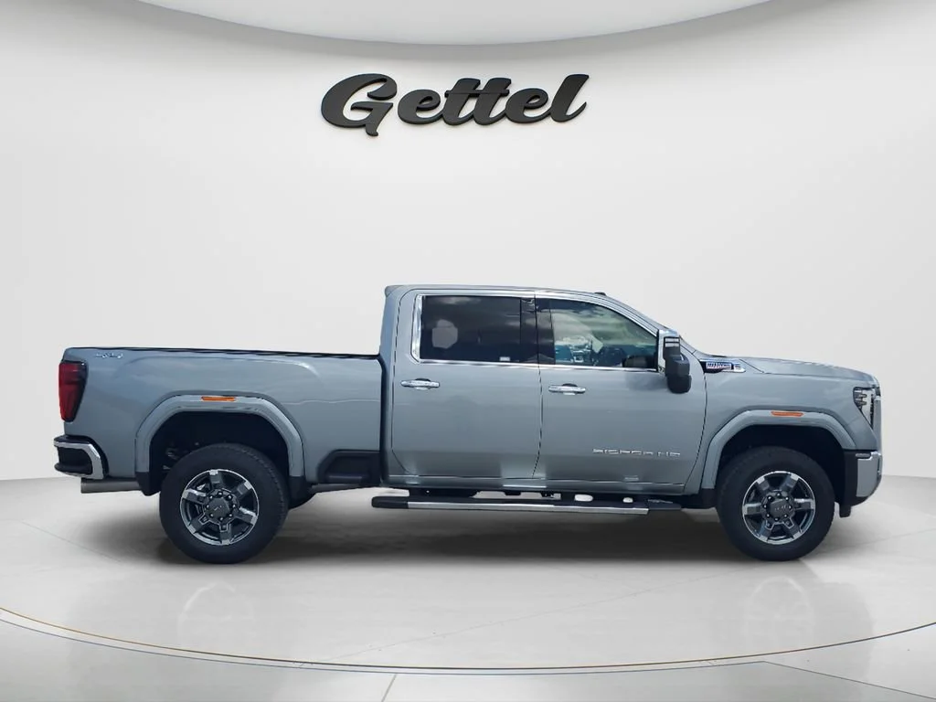 Certified Used 2025 Sterling Metallic GMC SLT image 3