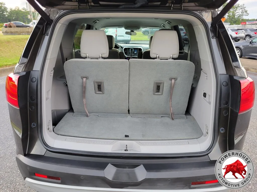 Used 2019 Gray GMC SLE-2 image 13