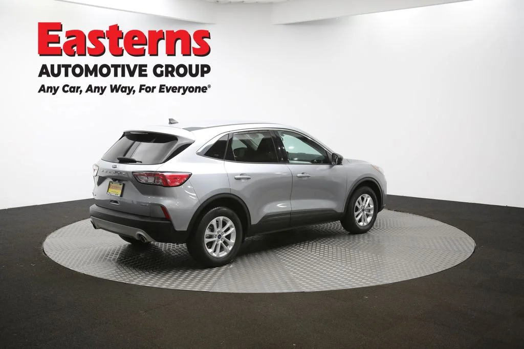 Used 2022 Silver Ford SE image 40