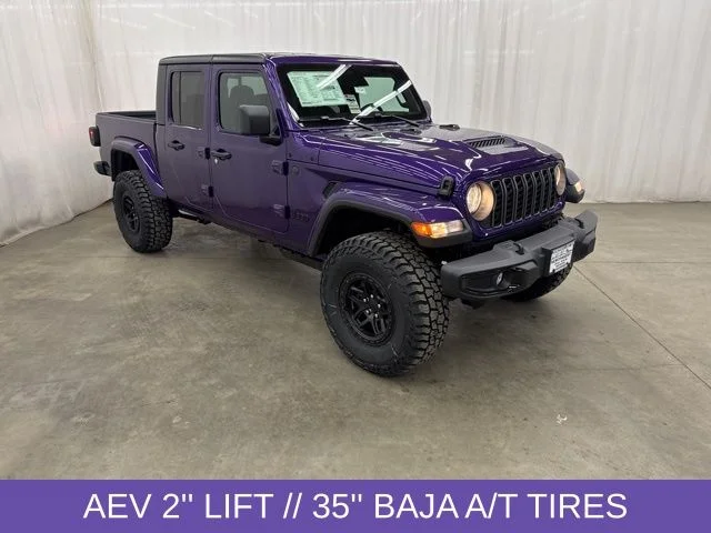 2026 Jeep Gladiator Sport S Auto's photo