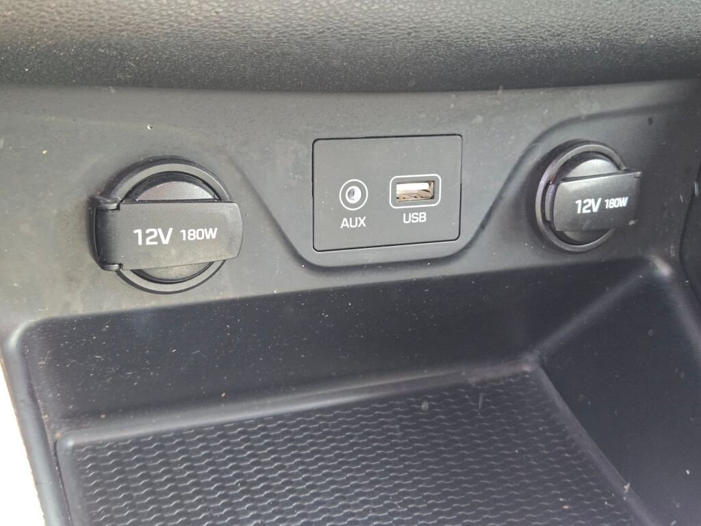Used 2020 Gray Hyundai SE image 24