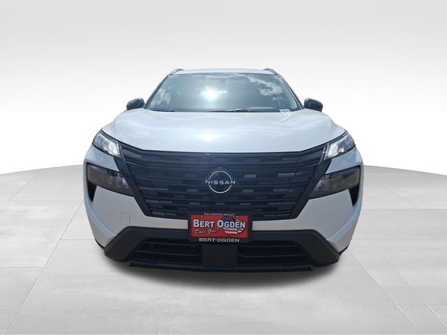 Used 2026 White Nissan Dark Armor image 2
