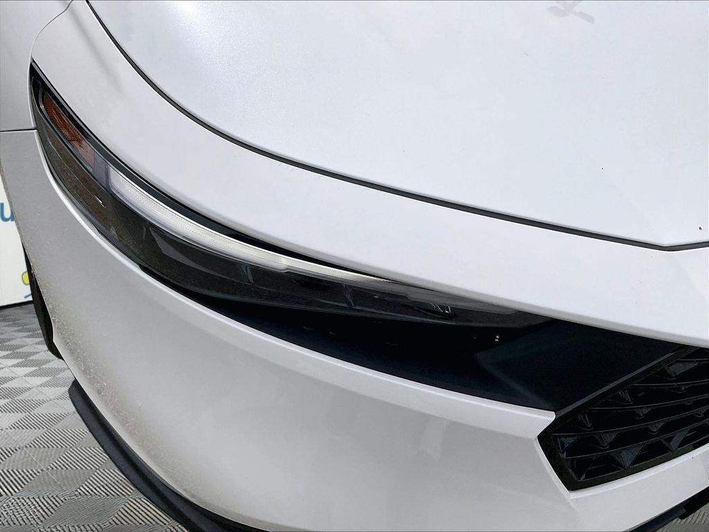 Used 2024 White Honda LX image 29