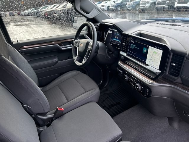 2025 Chevrolet Silverado 1500 LT - Photo 25