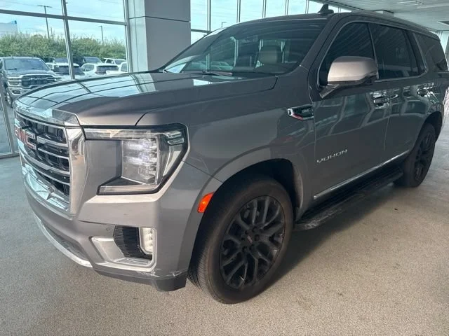 Used 2022 SATIN STEEL METALLIC GMC SLT image 3
