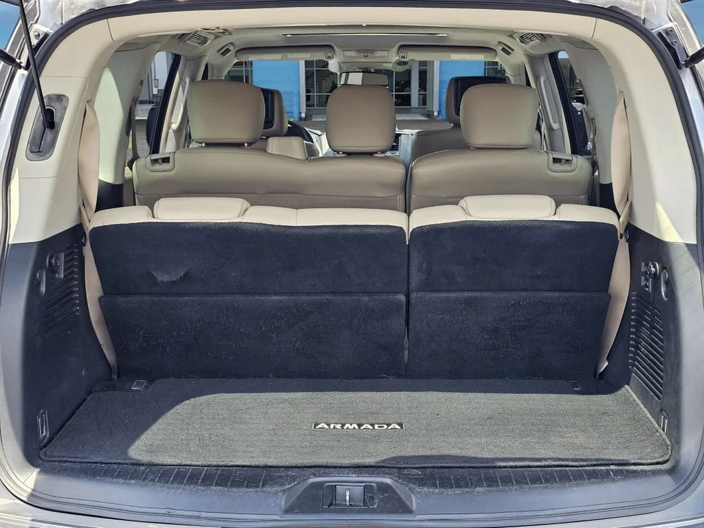 Used 2018 Gun Metallic Nissan SL image 46