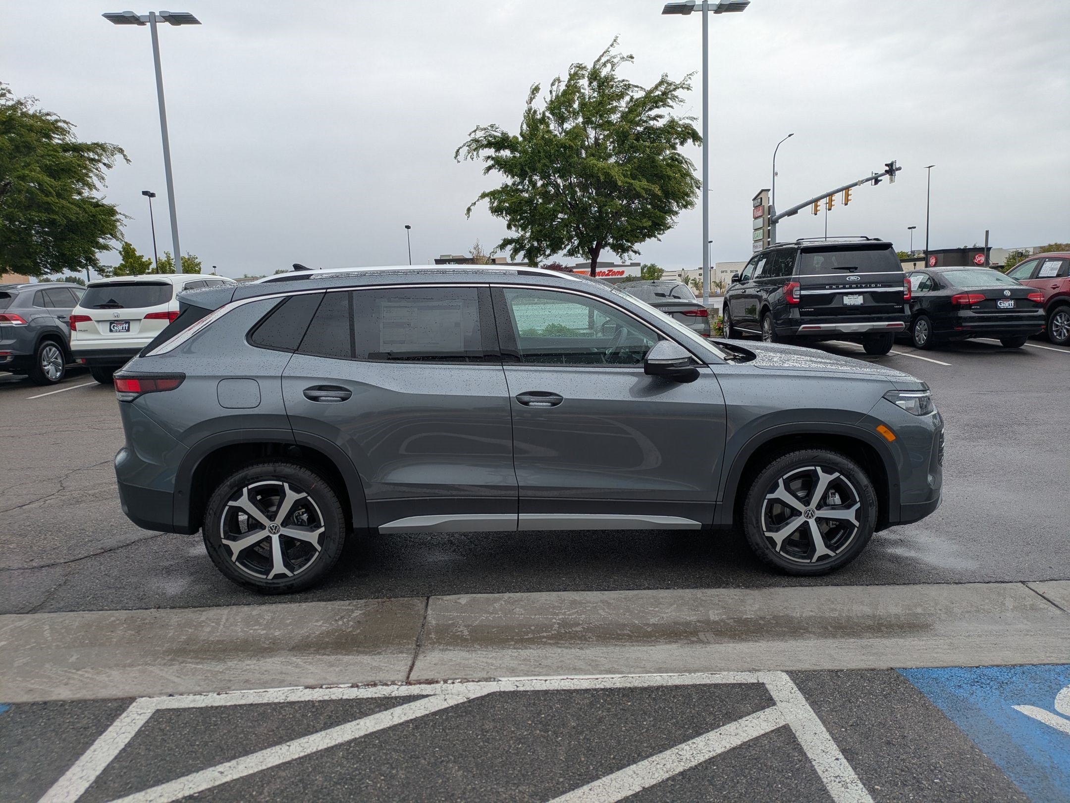 New 2026 Platinum Gray Metallic Volkswagen SE image 2