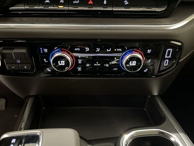 New 2026 White GMC SLT image 17