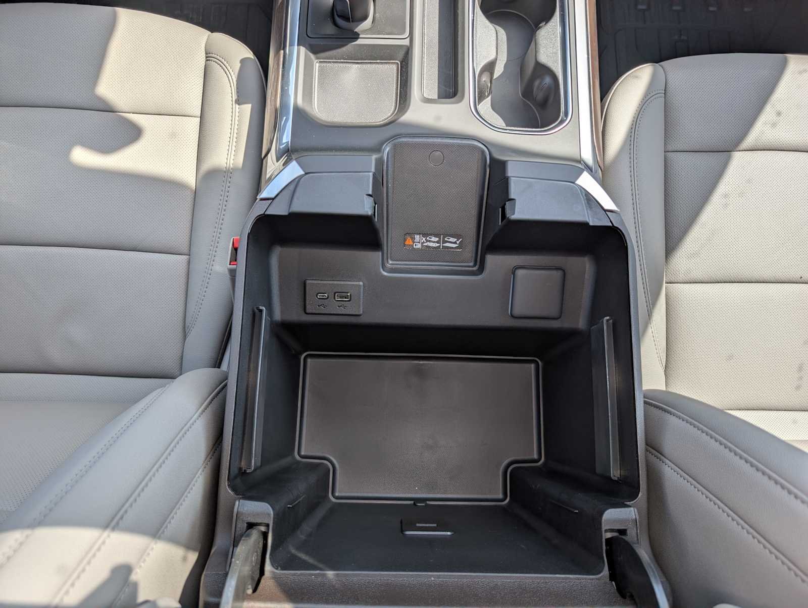 2026 GMC Sierra 1500 SLT - Photo 16