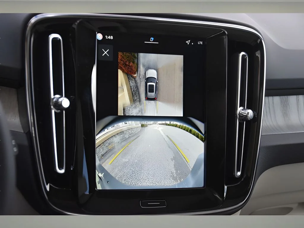 Used 2026 Cloud Blue Volvo Plus image 21