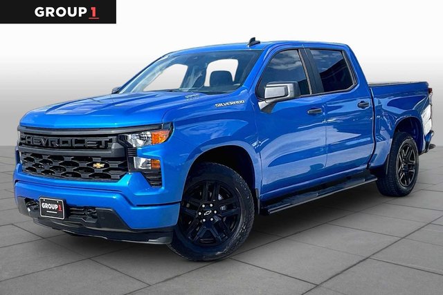 Pre-Owned 2025 Chevrolet Silverado 1500 Custom RWD Crew Cab