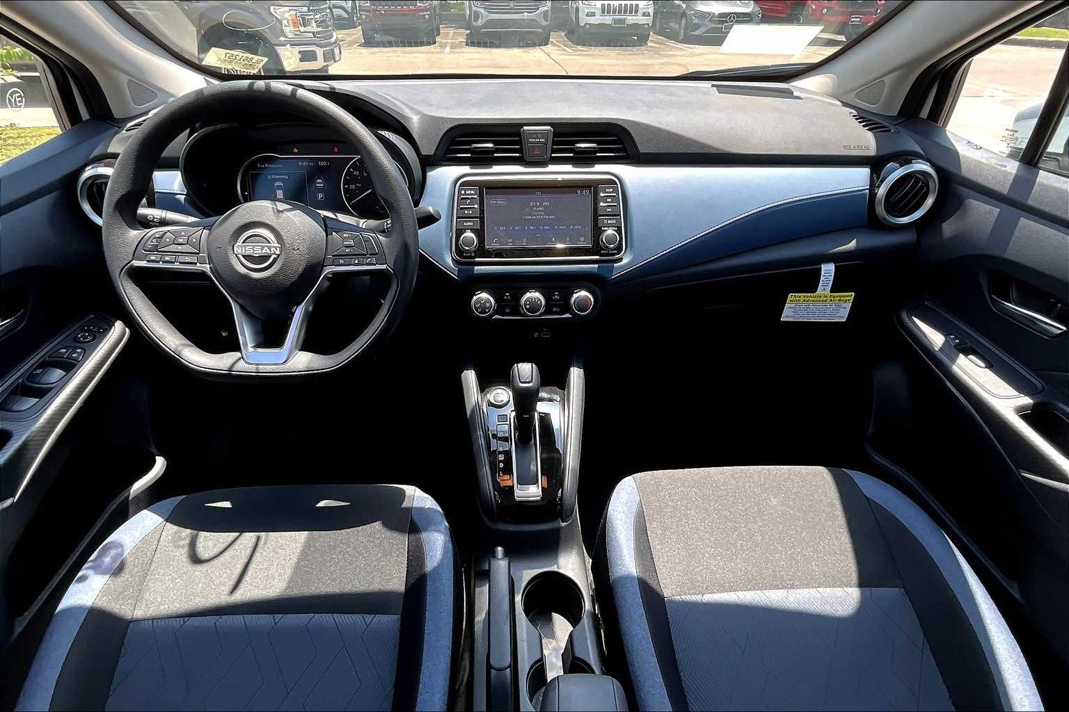 Used 2025 Aspen White Tricoat Nissan SV image 5