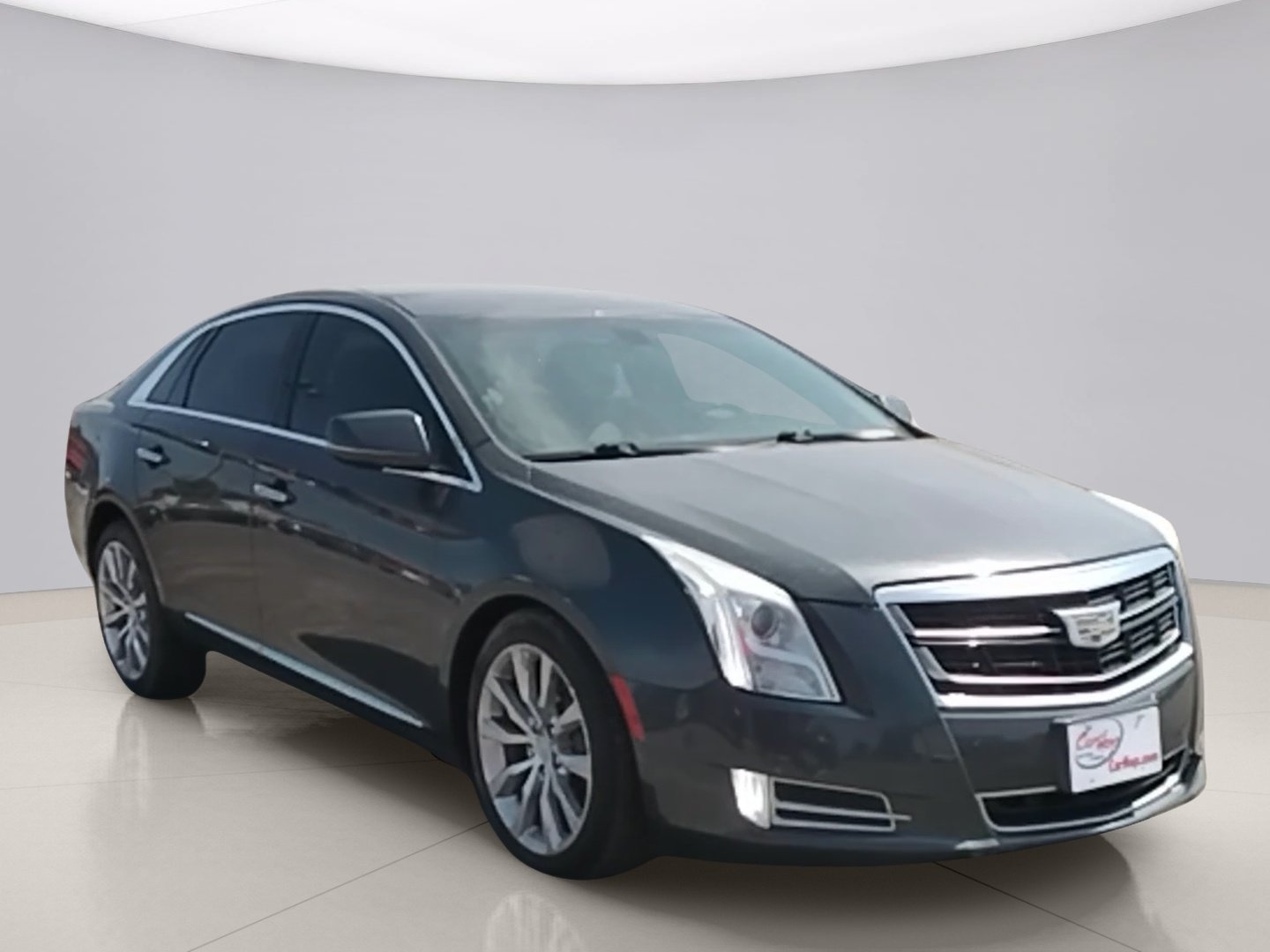Used 2017 Gray Cadillac  image 3