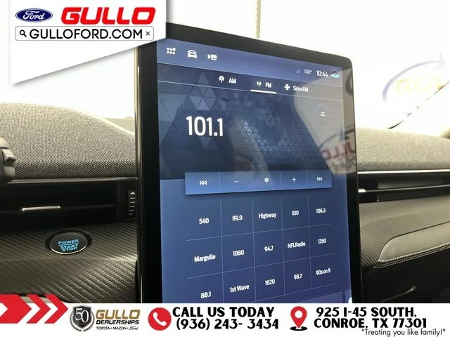 Used 2024 Vapor Blue Ford Premium image 24