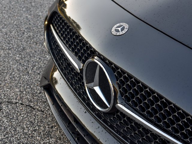 Used 2024 Gray Mercedes-Benz CLE 300 image 4