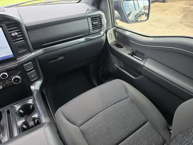 Used 2023 Black Ford XLT image 11