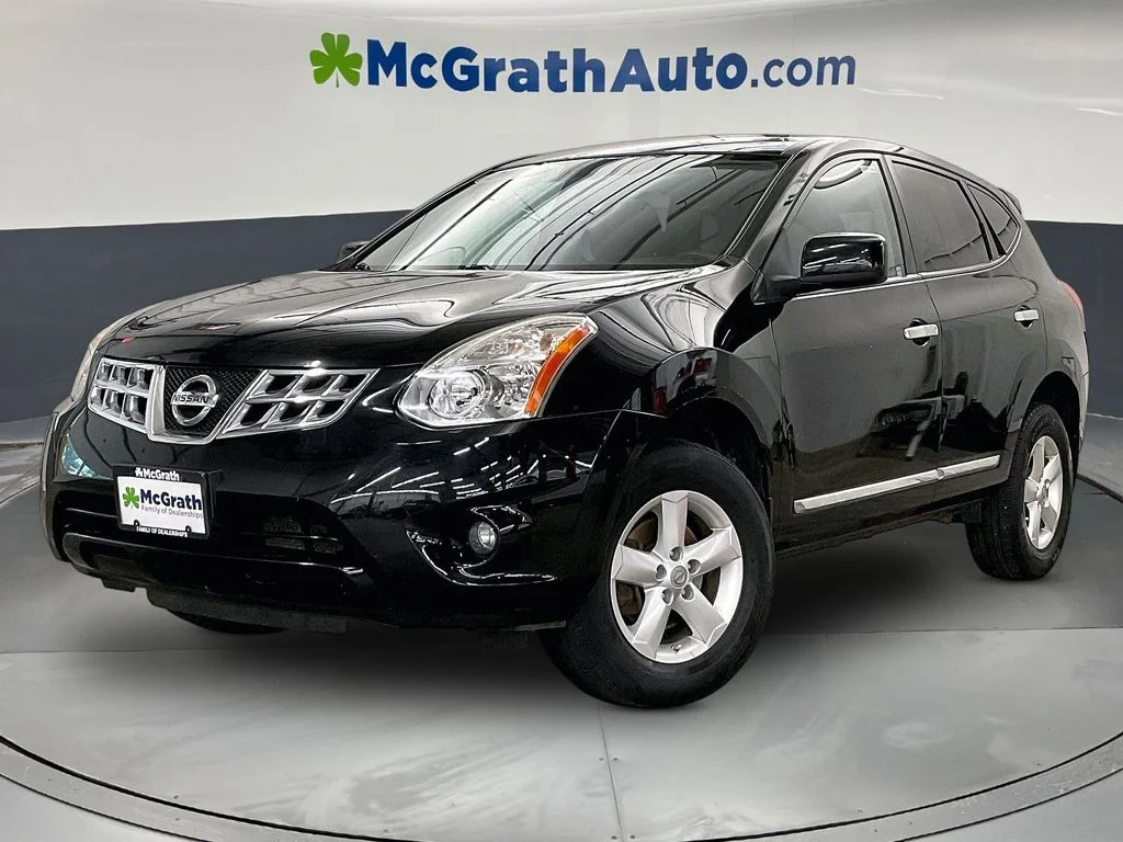 Used 2013 Nissan Rogue S with VIN JN8AS5MV4DW625655 for sale in Iowa City, IA