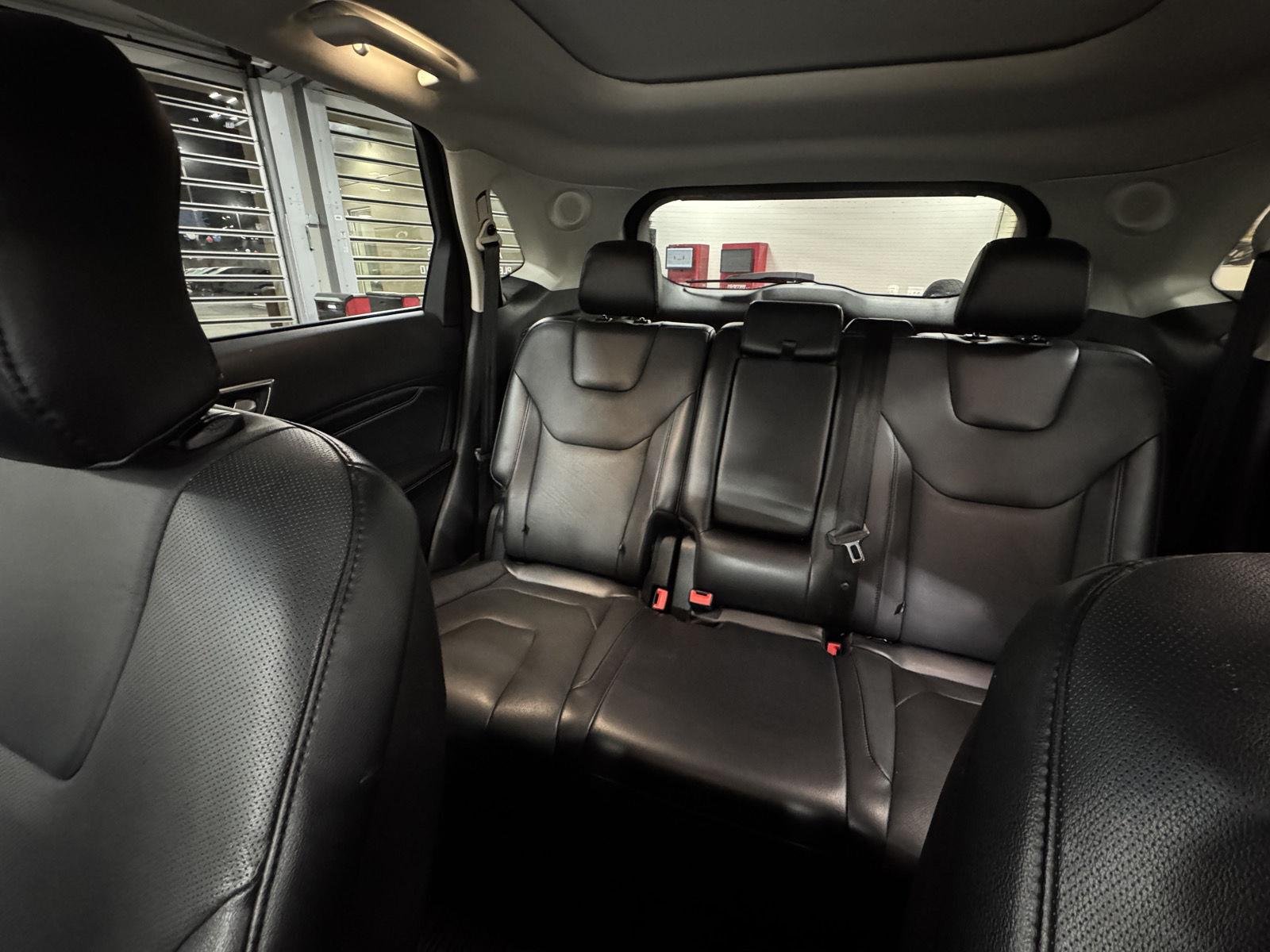 2017 Ford Edge Titanium - Photo 30
