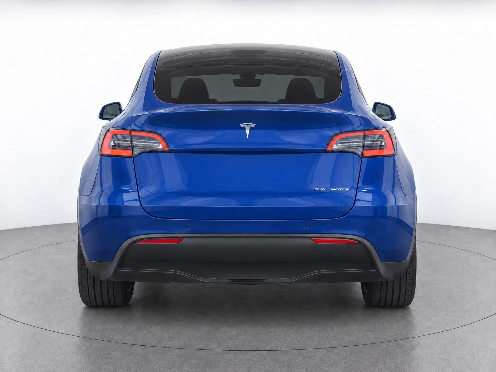 Used 2021 Deep Blue Metallic Tesla Long Range image 7