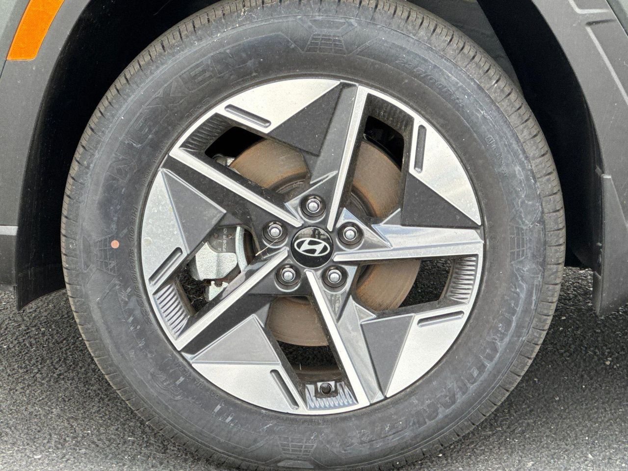 New 2025 Gray Hyundai SEL image 24