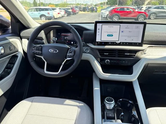 New 2026 Agate Black Metallic Ford Platinum™ image 56