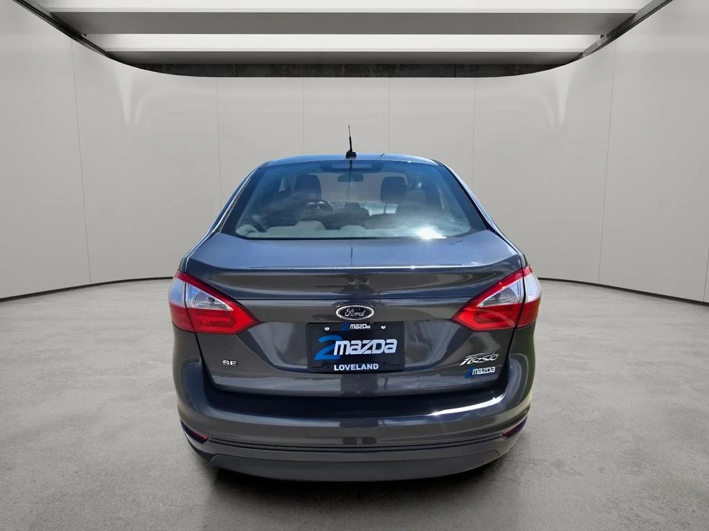 Used 2019 Magnetic Metallic Ford SE image 4