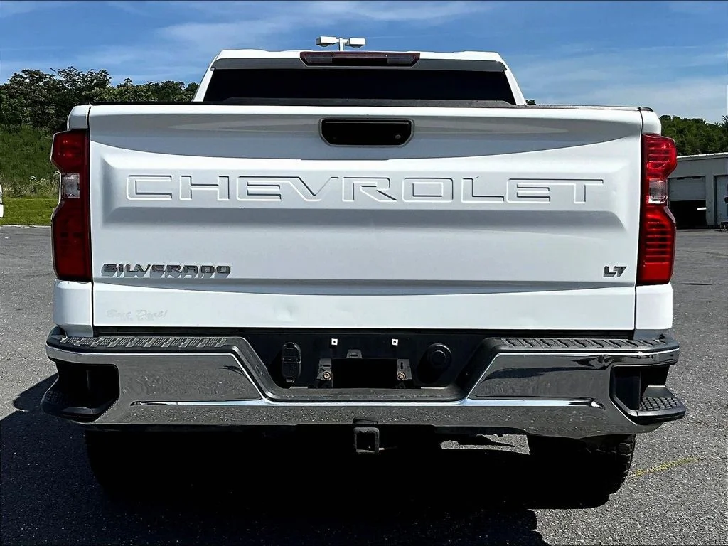 Used 2020 White Chevrolet LT image 5