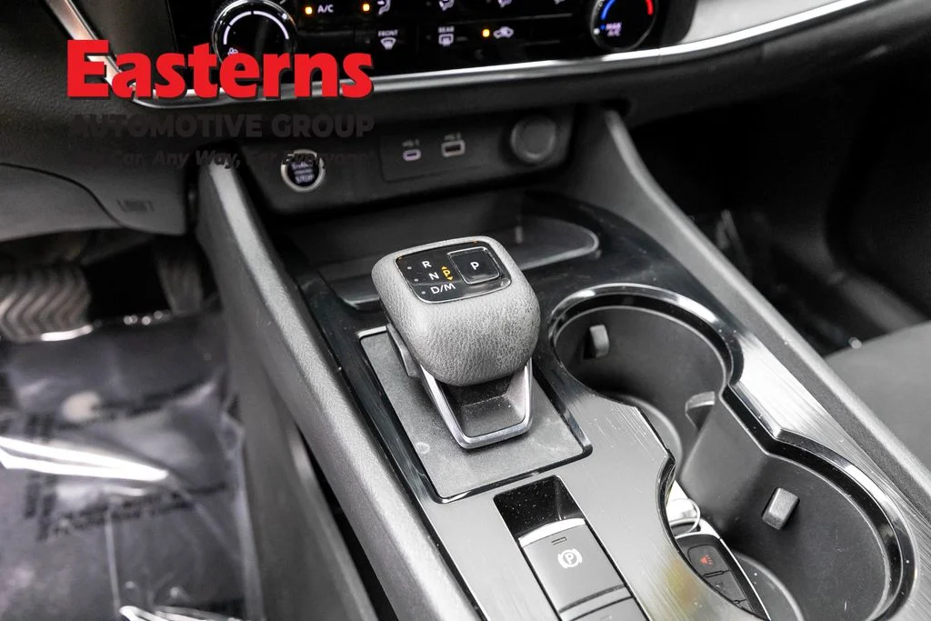 Used 2023 Black Nissan S image 13