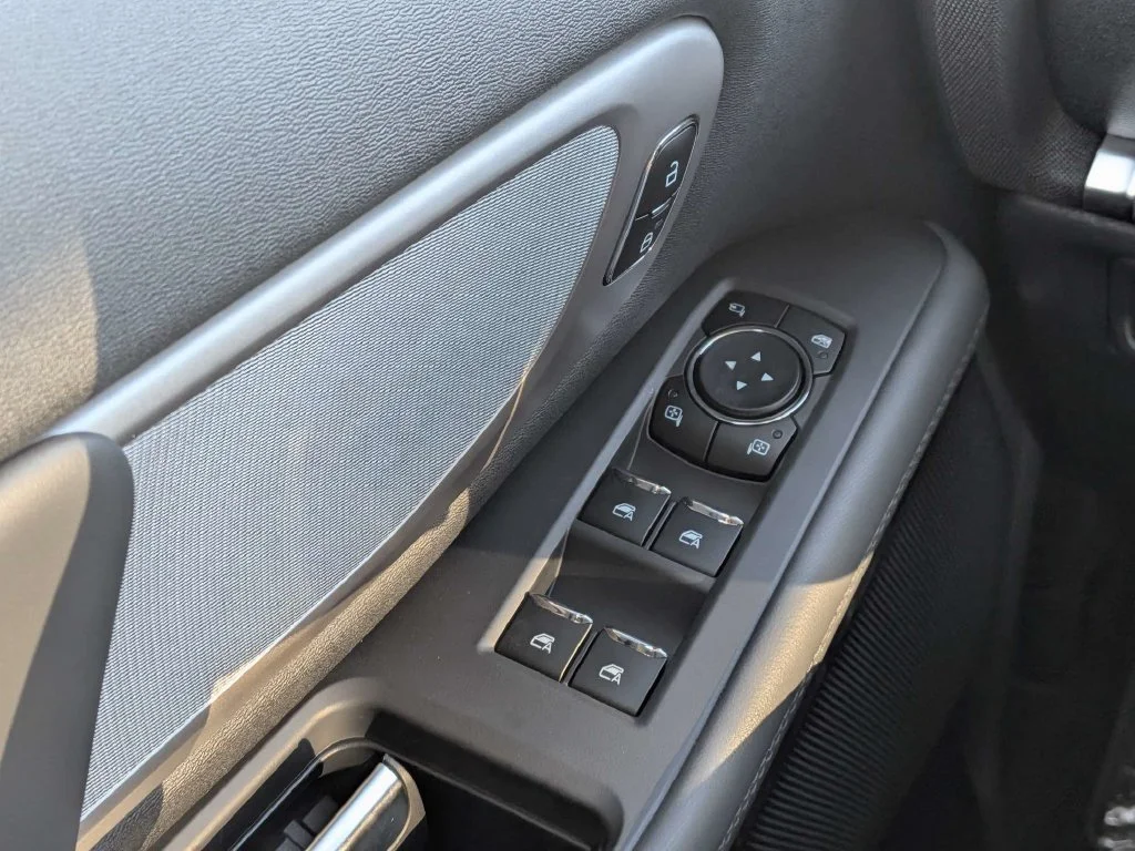 New 2026 Oxford White Ford Active image 18
