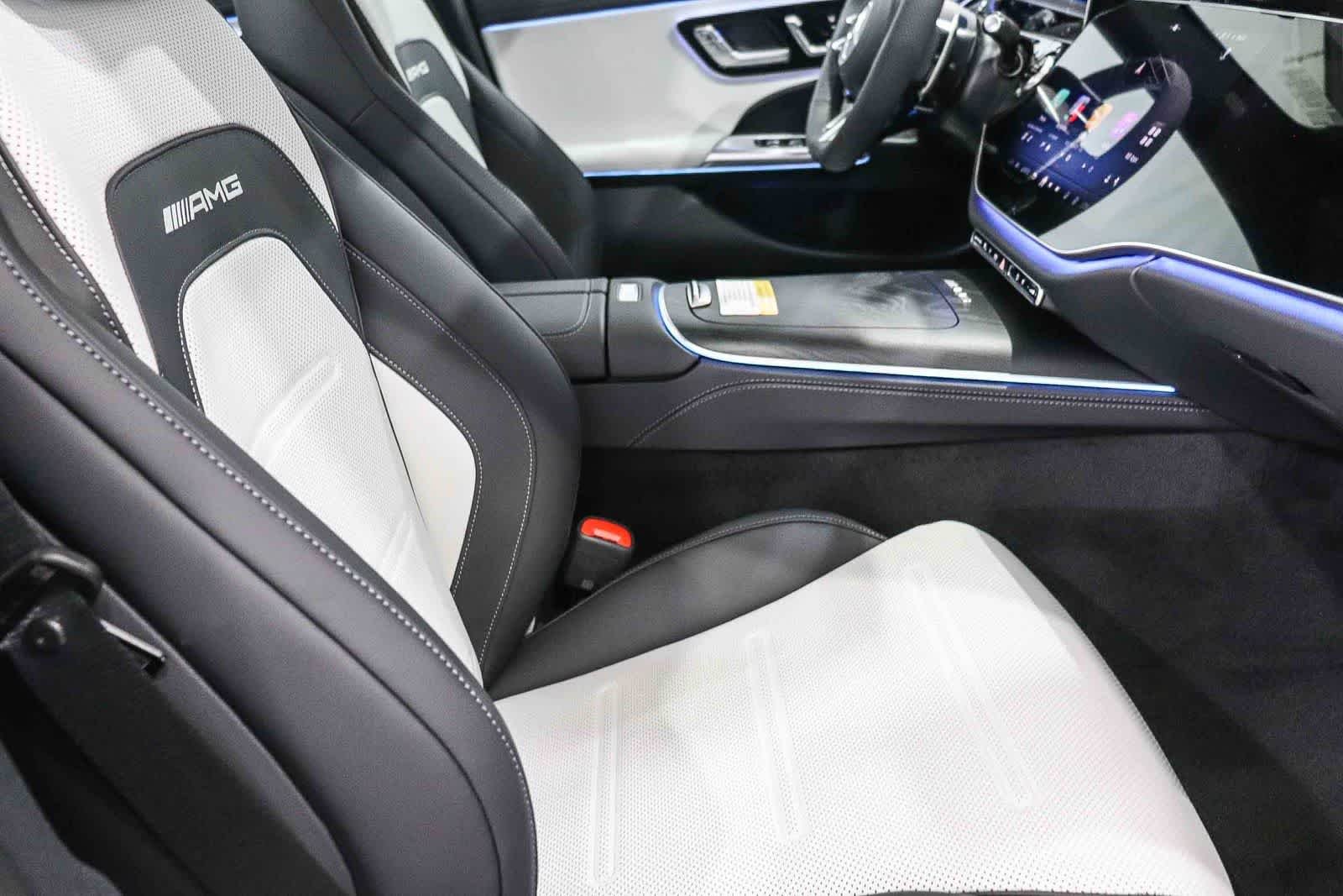 New 2026 MANUFAKTUR Alpine Grey Mercedes-Benz AMG® E 53 E image 19