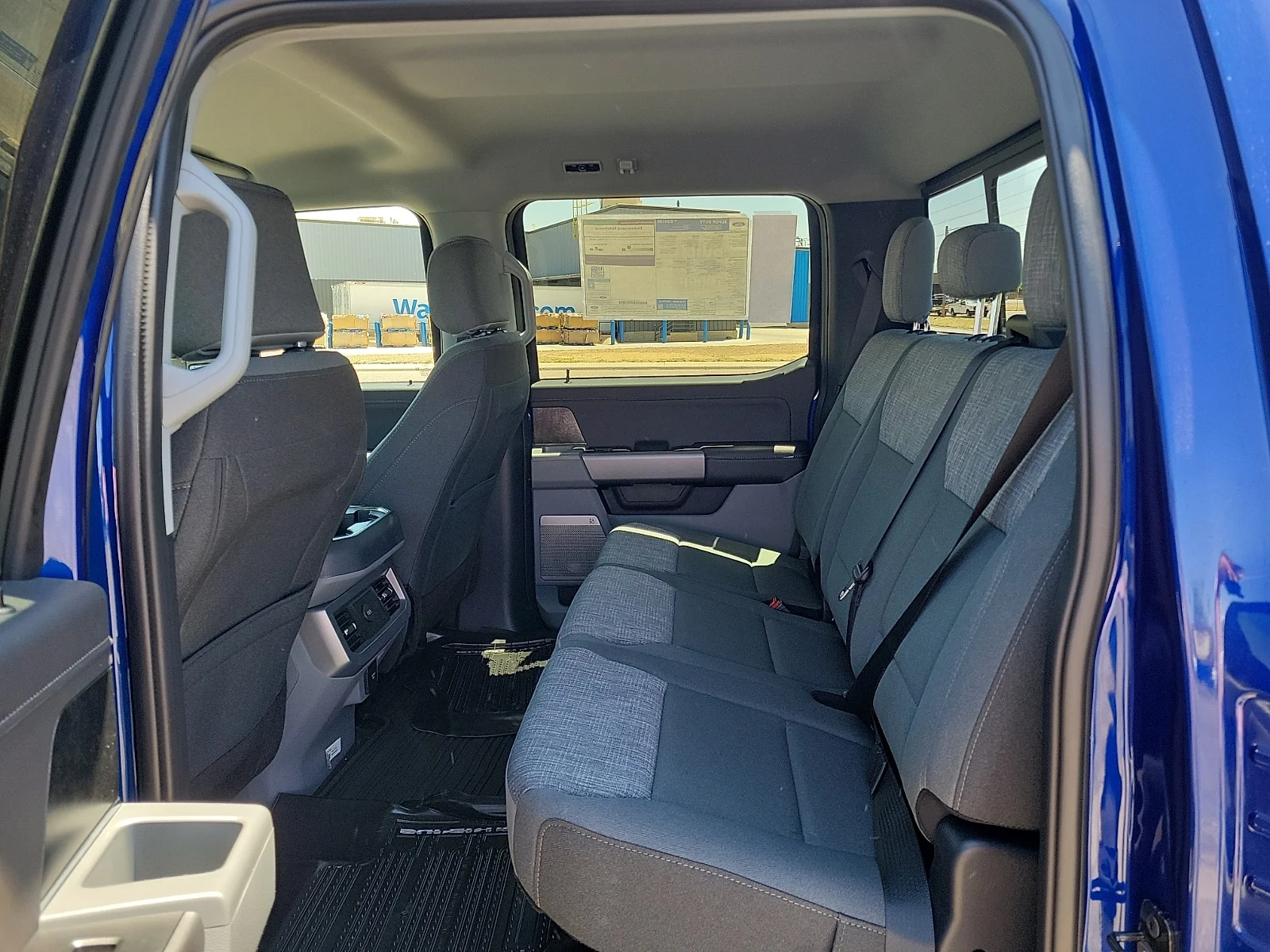 New 2026 Argon Blue Metallic Ford F-250&reg; XLT image 9