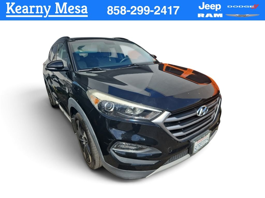 Used 2017 Gray Hyundai Value image 1