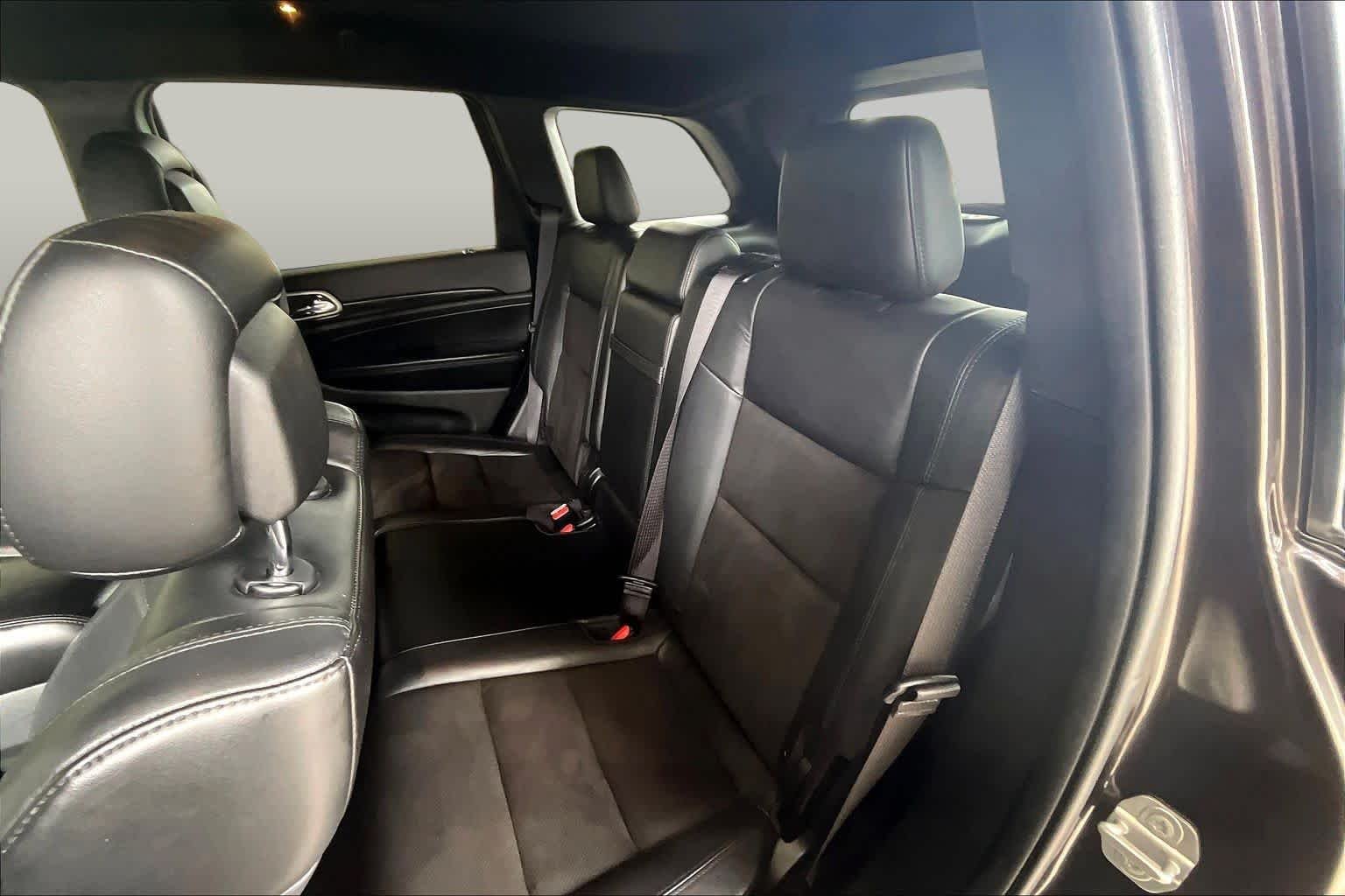 Used 2020 Granite Crystal Metallic Clearcoat Jeep Altitude image 20