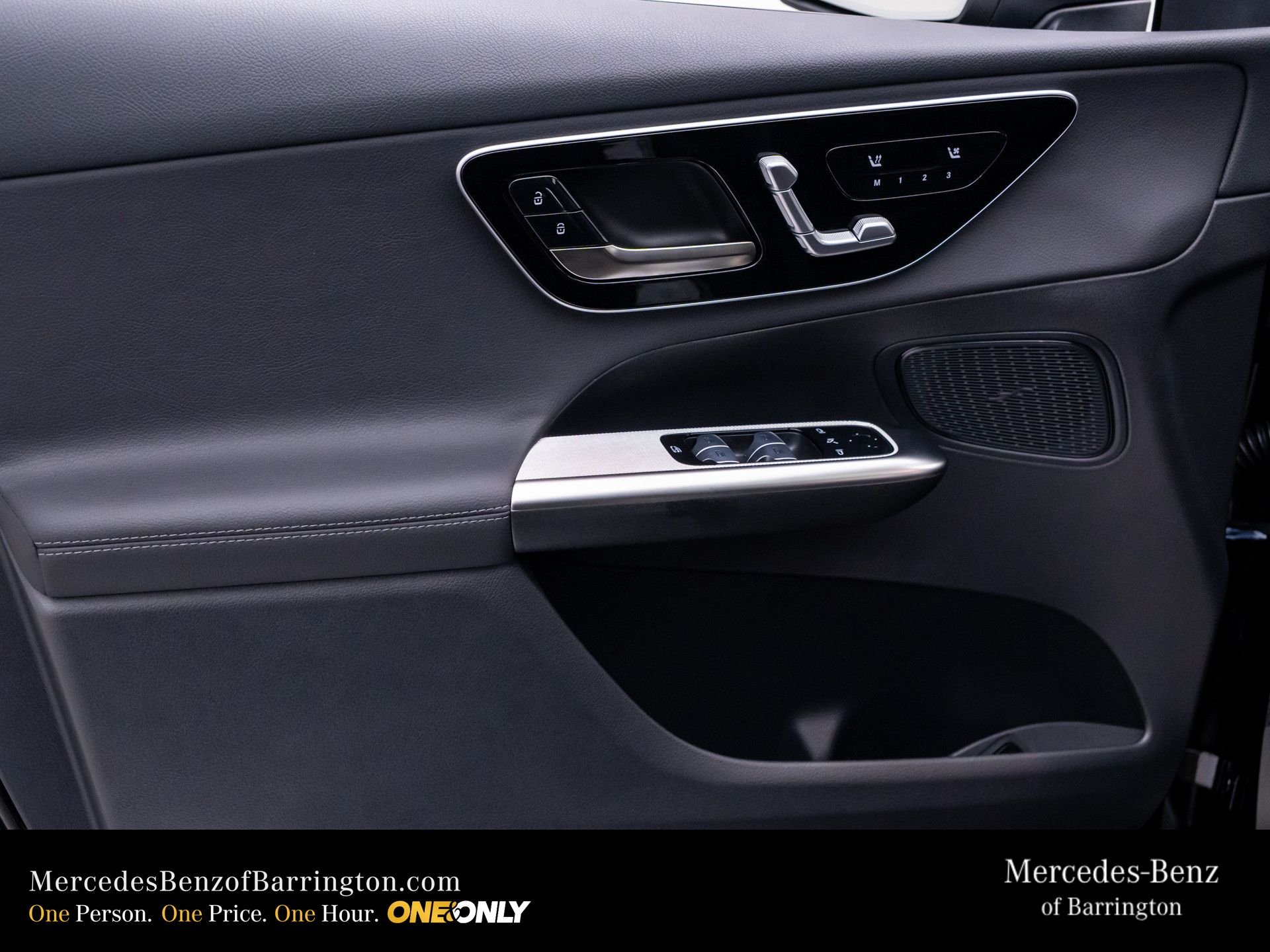 New 2026 Black Mercedes-Benz GLC 300 image 15