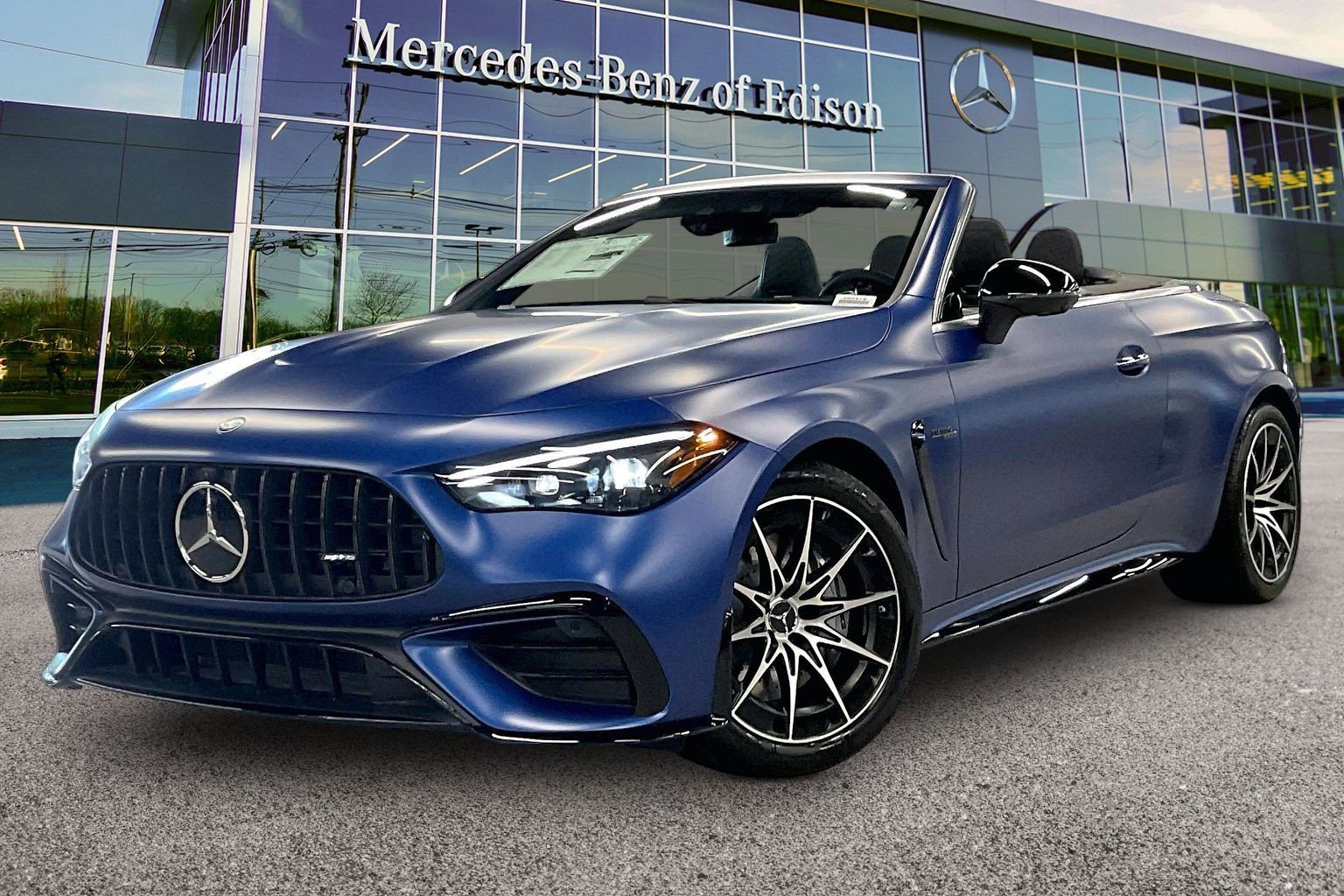 New 2026 MANUFAKTUR Starling Blue Magno Mercedes-Benz AMG® CLE 53 4MATIC+ Cabriolet image 15
